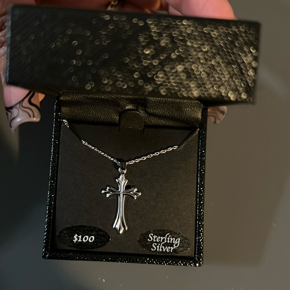 Macys Cross Pendant Necklace in Sterling Silver new in box